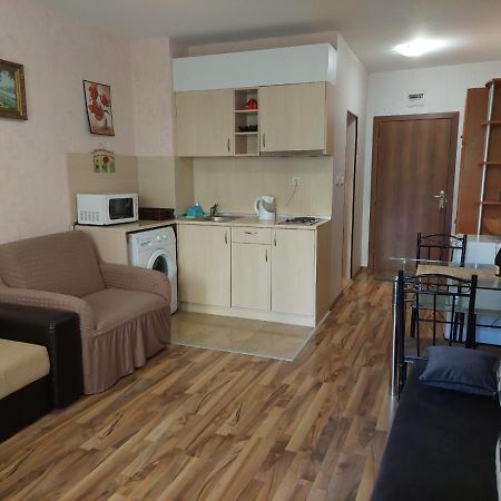 Святой Влас, Комплекс Sea Breeze 圣弗拉斯 外观 照片