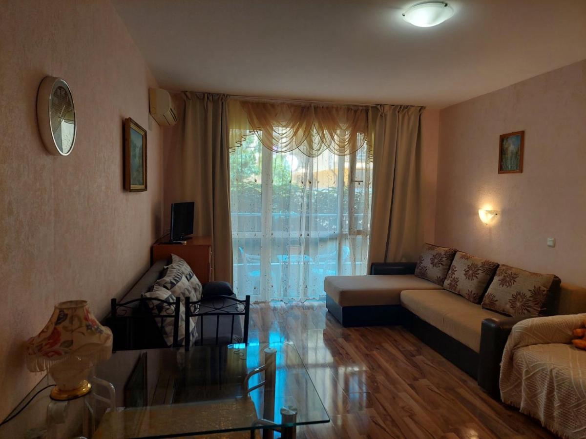 Святой Влас, Комплекс Sea Breeze 圣弗拉斯 外观 照片