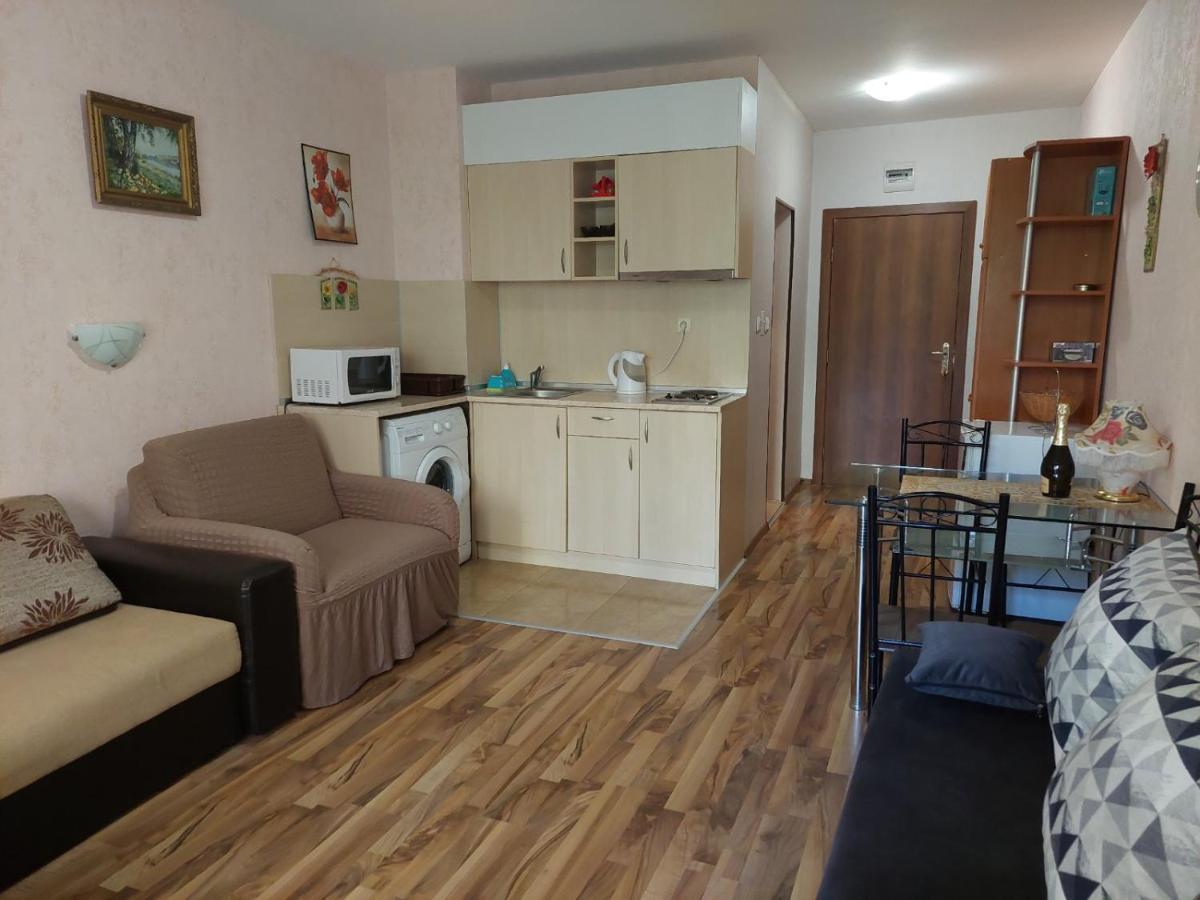 Святой Влас, Комплекс Sea Breeze 圣弗拉斯 外观 照片